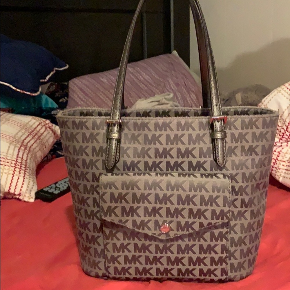 Michael Kors purse